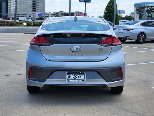 2022 Hyundai IONIQ Hybrid Blue