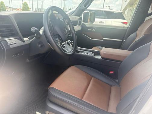 White Pearl 2024 Lexus GX 550 Premium