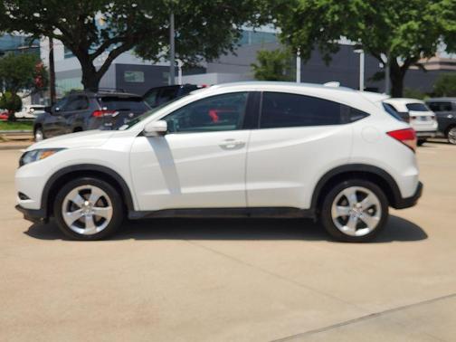 White 2016 Honda HR-V EX-L w/Navigation