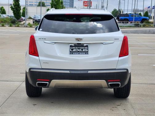 2018 Cadillac XT5 Platinum