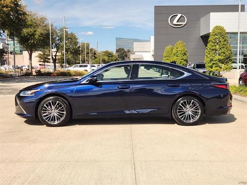 2025 Lexus ES 350 Base