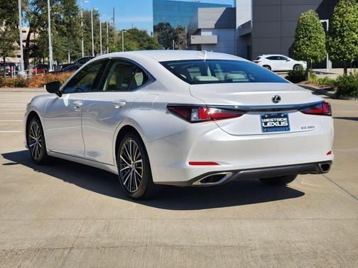 2025 Lexus ES 350 Base