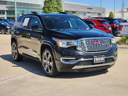 2017 GMC Acadia Denali