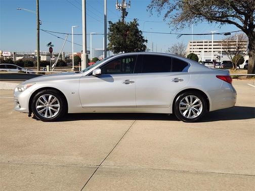2014 INFINITI Q50 Premium