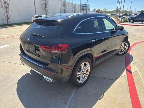 2022 Mercedes-Benz GLA 250 Base