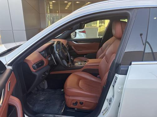 2018 Maserati Levante GranLusso