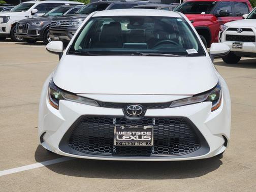 Super White 2021 Toyota Corolla LE
