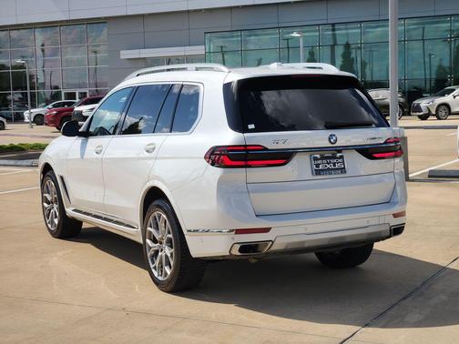 Mineral 2023 BMW X7 xDrive40i