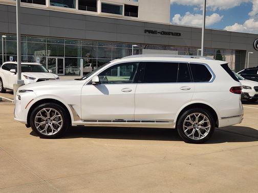 Mineral 2023 BMW X7 xDrive40i