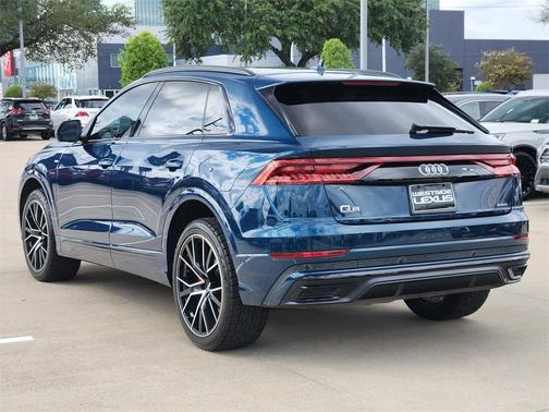 2020 Audi Q8 55 Premium Plus