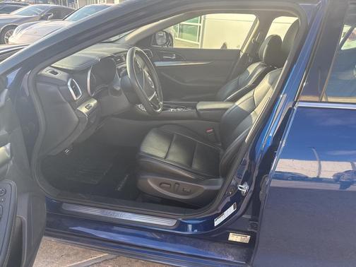 2022 Nissan Maxima SV Xtronic CVT