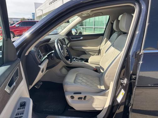 2024 Volkswagen Atlas 2.0T SEL Premium R-Line 4MOTION