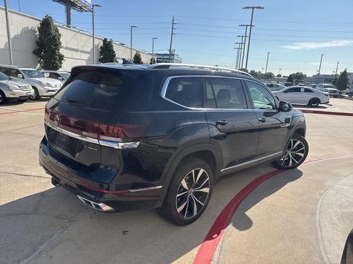 2024 Volkswagen Atlas 2.0T SEL Premium R-Line 4MOTION