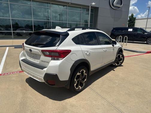 Crystal White Pearl 2021 Subaru Crosstrek Limited