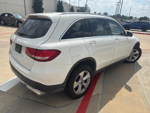 2018 Mercedes-Benz GLC 300 Base
