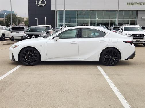 2022 Lexus IS 350 Base
