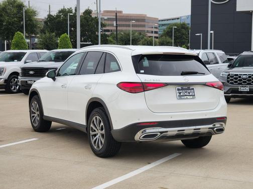 Tan 2024 Mercedes-Benz GLC 300 Base