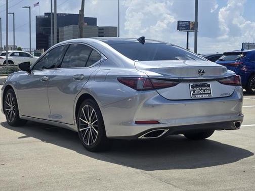 2025 Lexus ES 350 Base