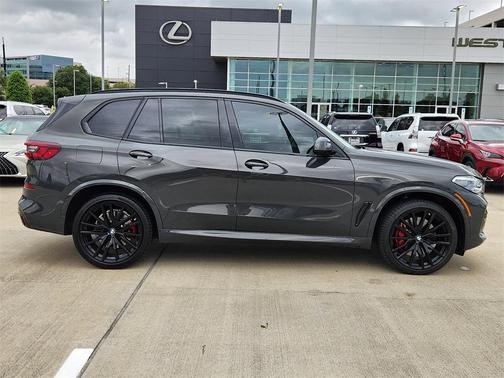 2023 BMW X5 M50i
