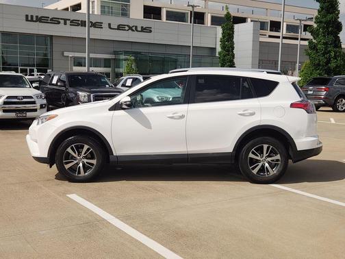 Super White 2016 Toyota RAV4 XLE