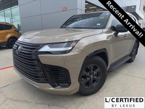 2025 Lexus LX 700h Overtrail