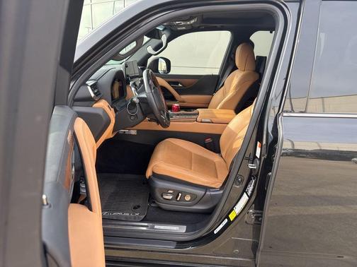 2023 Lexus LX 600 Luxury