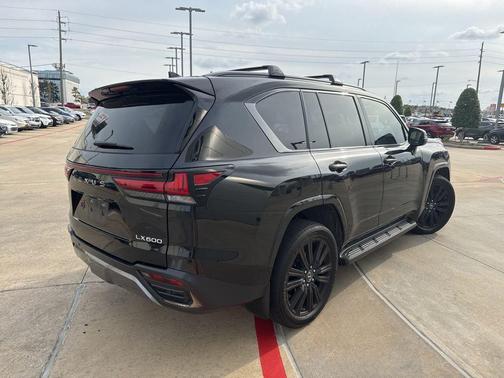 2023 Lexus LX 600 Luxury