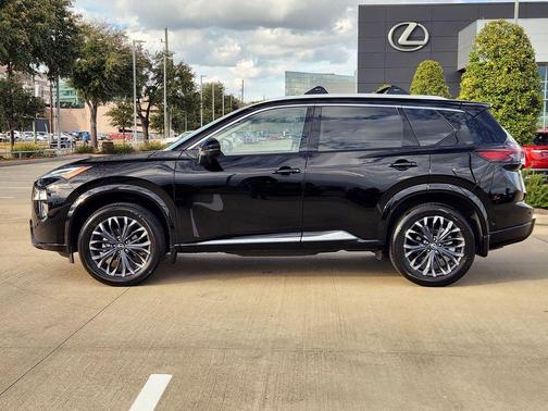 2025 Nissan Rogue Platinum