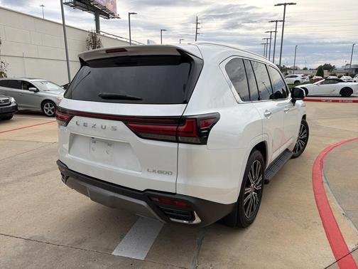 2025 Lexus LX 600 Luxury