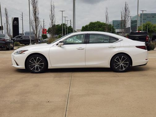 White 2023 Lexus ES 350 Base