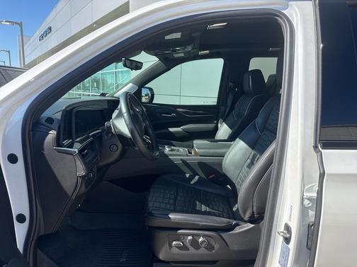 2024 Cadillac Escalade Sport Platinum