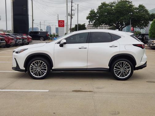 White 2025 Lexus NX 350 Premium