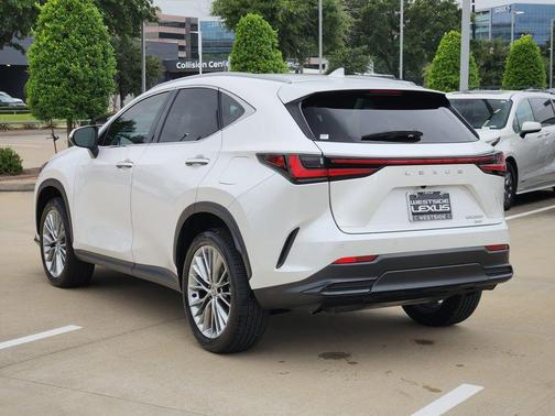 White 2025 Lexus NX 350 Premium