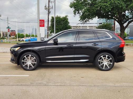 Black 2019 Volvo XC60 T6 Inscription