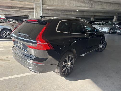 Black 2019 Volvo XC60 T6 Inscription