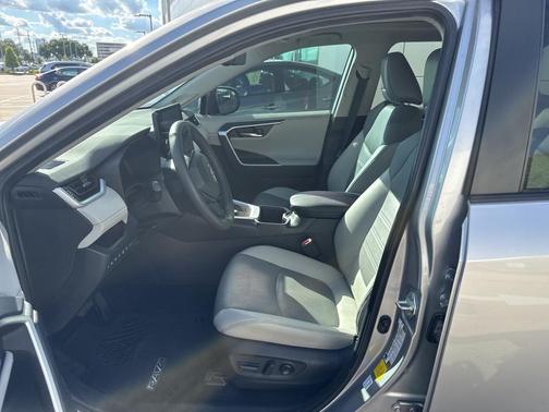 2024 Toyota RAV4 Hybrid Limited