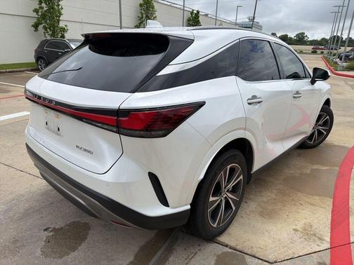 White 2023 Lexus RX 350 Premium