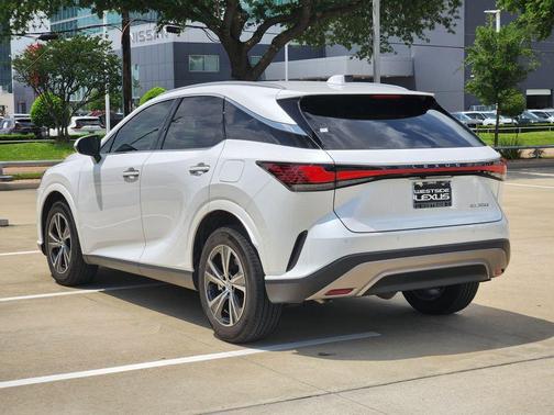White 2023 Lexus RX 350 Premium