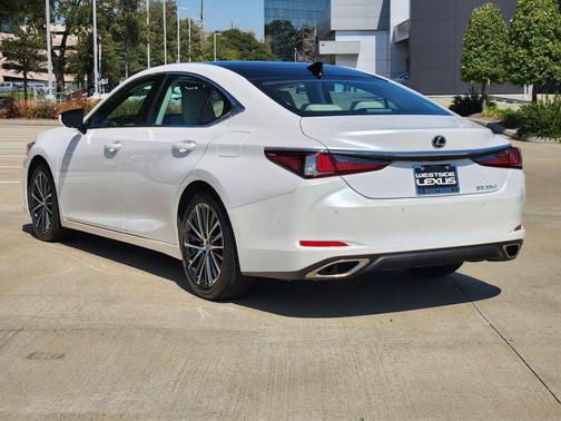 2023 Lexus ES 350 Base