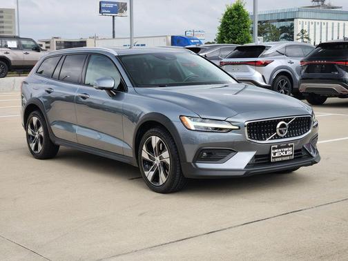 Gray 2020 Volvo V60 Cross Country T5