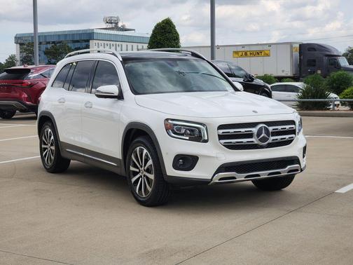 White 2021 Mercedes-Benz GLB 250 Base