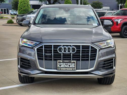 Samurai Gray Metallic 2022 Audi Q7 55 Premium