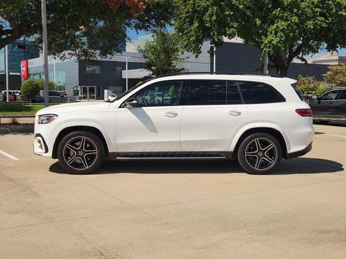White 2025 Mercedes-Benz GLS 450 4MATIC