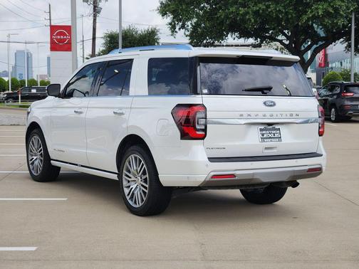 Star White Metallic Tri-Coat 2022 Ford Expedition Platinum
