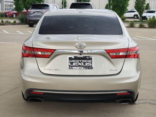 Creme Brulee 2018 Toyota Avalon XLE Premium