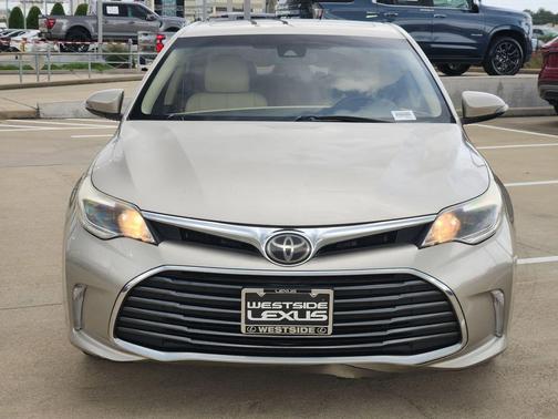 Creme Brulee 2018 Toyota Avalon XLE Premium