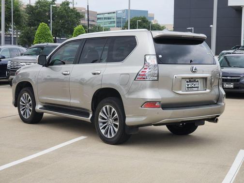 Silver 2023 Lexus GX 460 Luxury