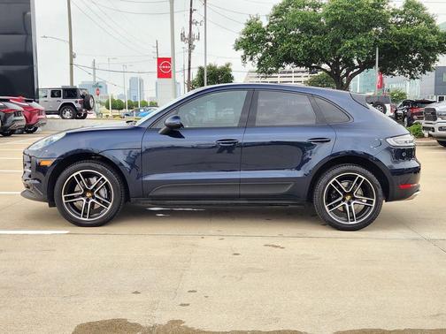 2021 Porsche Macan Macan