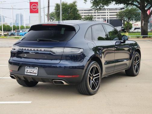 2021 Porsche Macan Macan