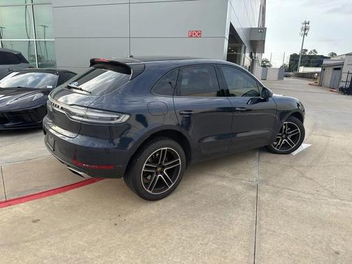 2021 Porsche Macan Macan